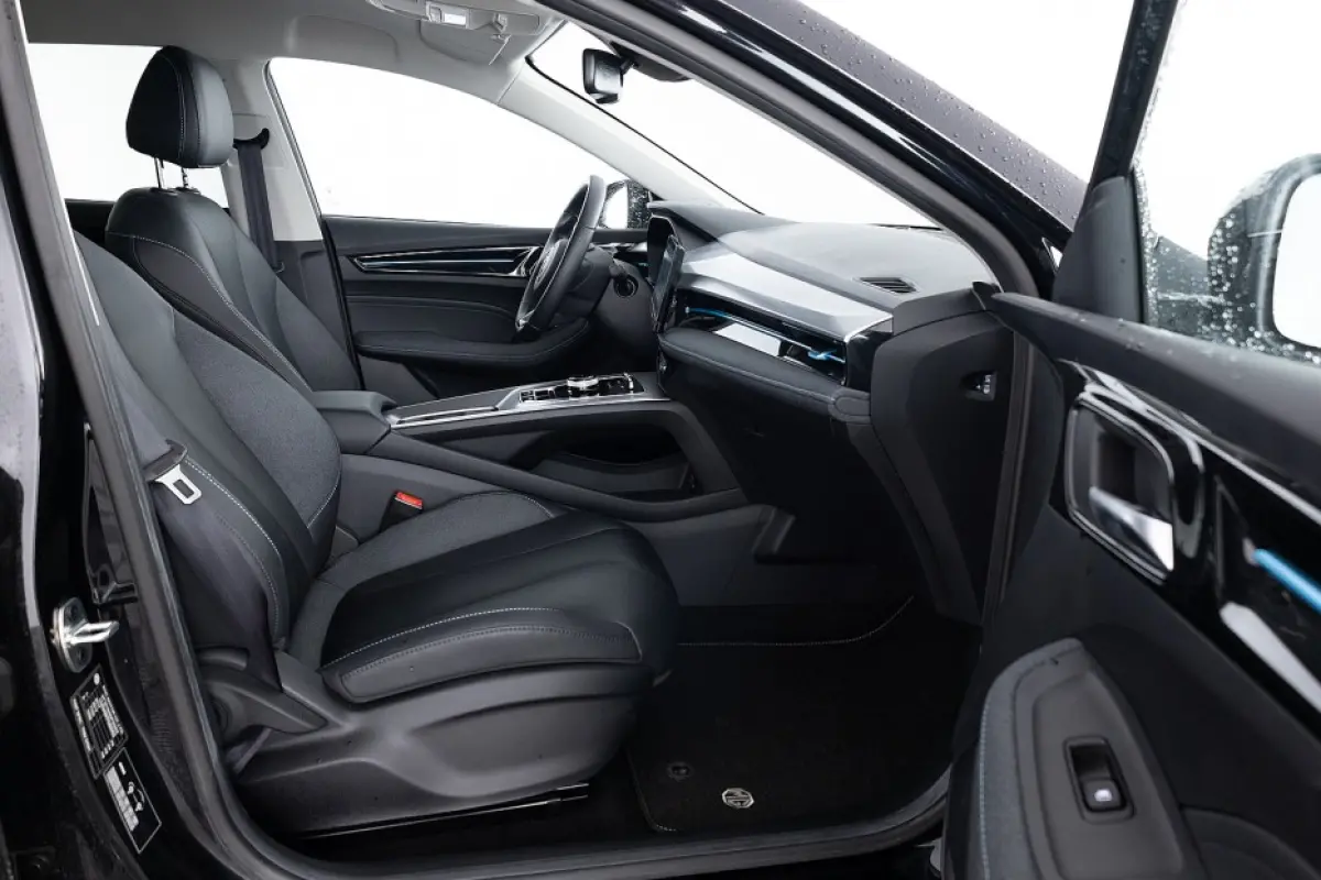 MG5 Standard Range Luxury 50kWh EV | LEDER | NAVI | FULL LED | SOH: 89,5% | !