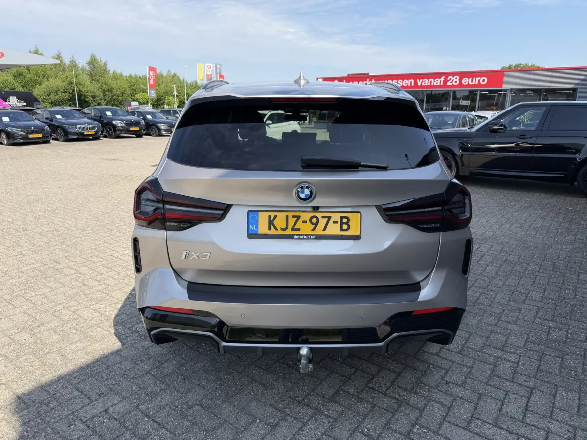 High Executive 80 kWh SOH 100% M Sport Panoramadak Trekhaak Leder Harman-Kardon 20 inch 360 Camera Camera