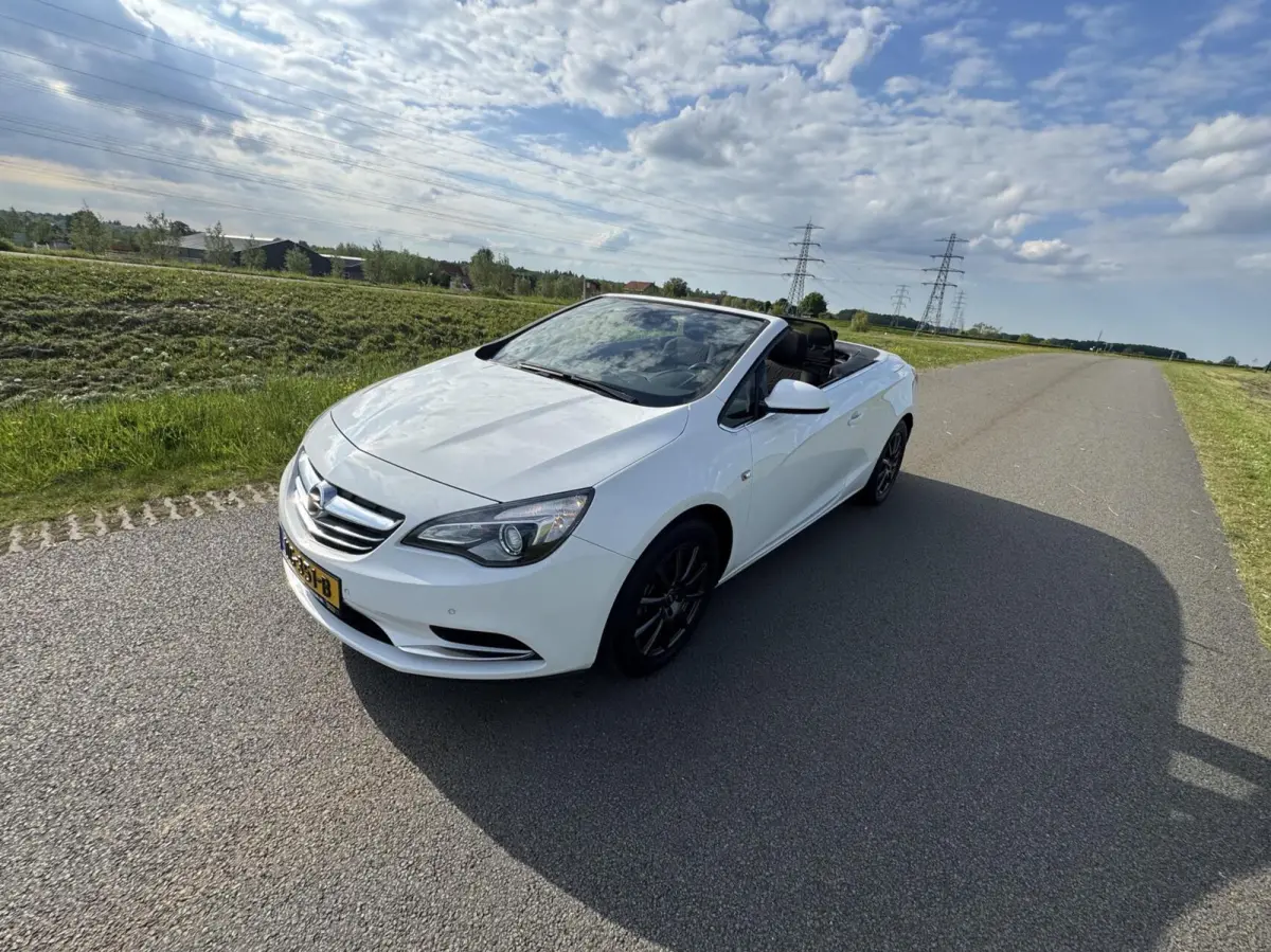 1.4 Turbo Cosmo 92555 km stoelstuurverwarming boekjes