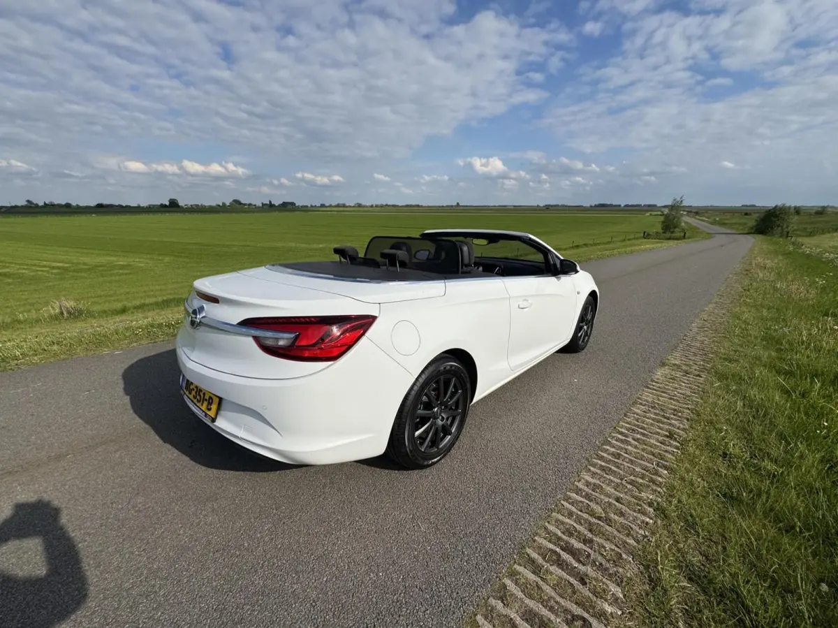 1.4 Turbo Cosmo 92555 km stoelstuurverwarming boekjes