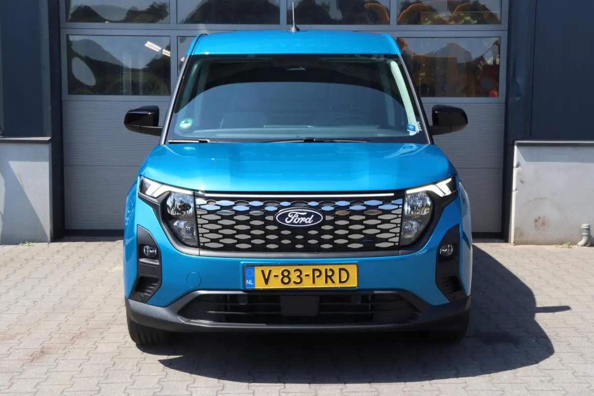 Cour. Limited 44 kWh l FULL OPTION l NAVI l CLIMATE l STUURVERWARMING l LANE ASSIST l CAMERA