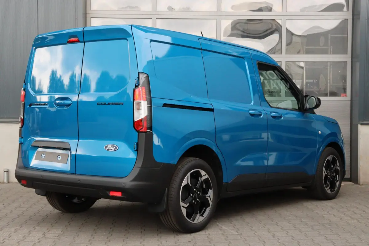 Cour. Limited 44 kWh l FULL OPTION l NAVI l CLIMATE l STUURVERWARMING l LANE ASSIST l CAMERA