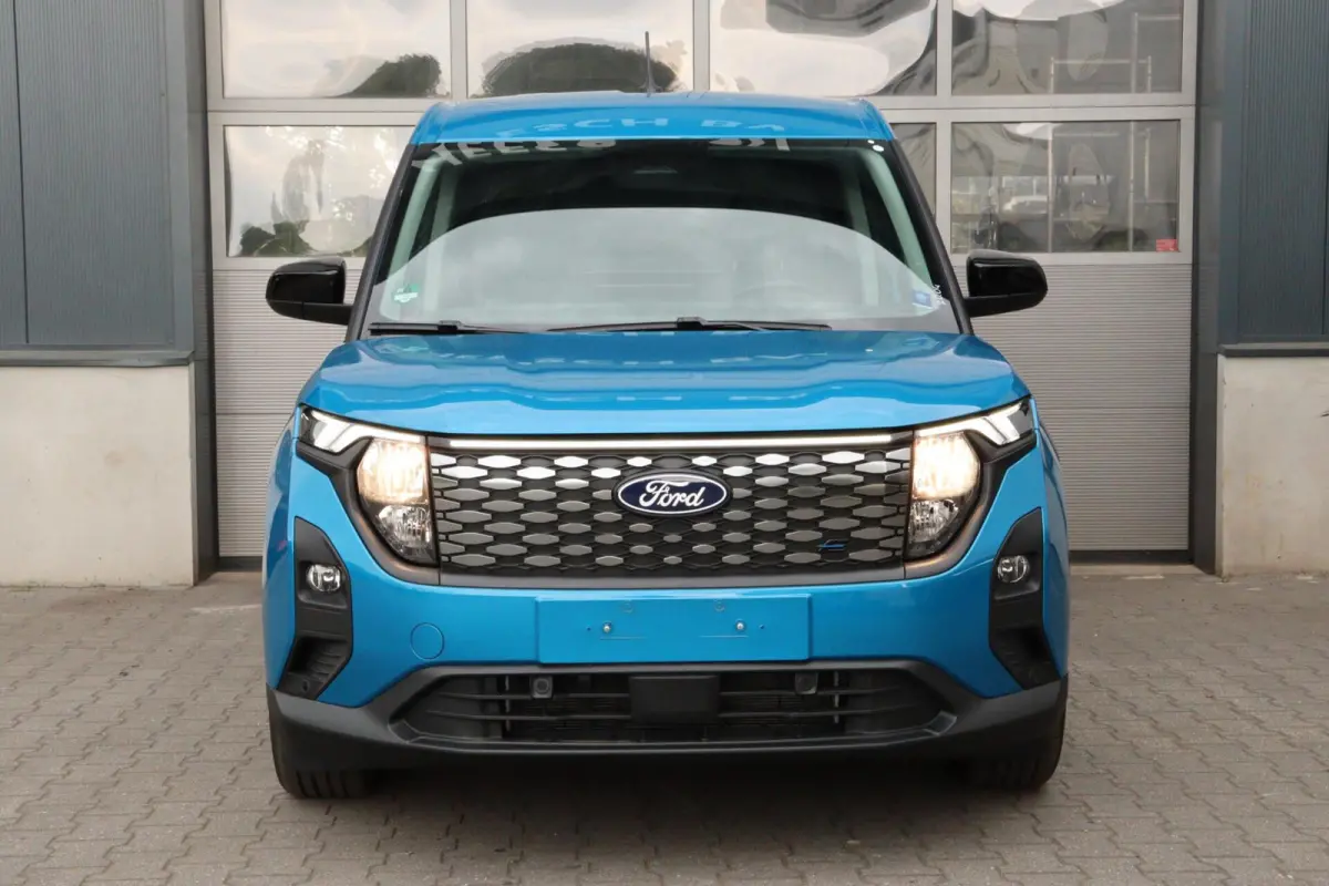 Cour. Limited 44 kWh l FULL OPTION l NAVI l CLIMATE l STUURVERWARMING l LANE ASSIST l CAMERA