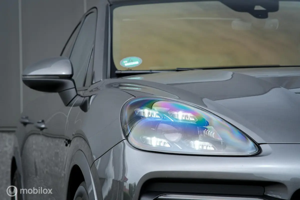 3.0 E-Hybrid | Dealer OH | Meesturende As | Sportchono | Stoelkoeling | Dubbel glas | Trekhaak | Panorama | LED | Adaptive | NL auto NAP |