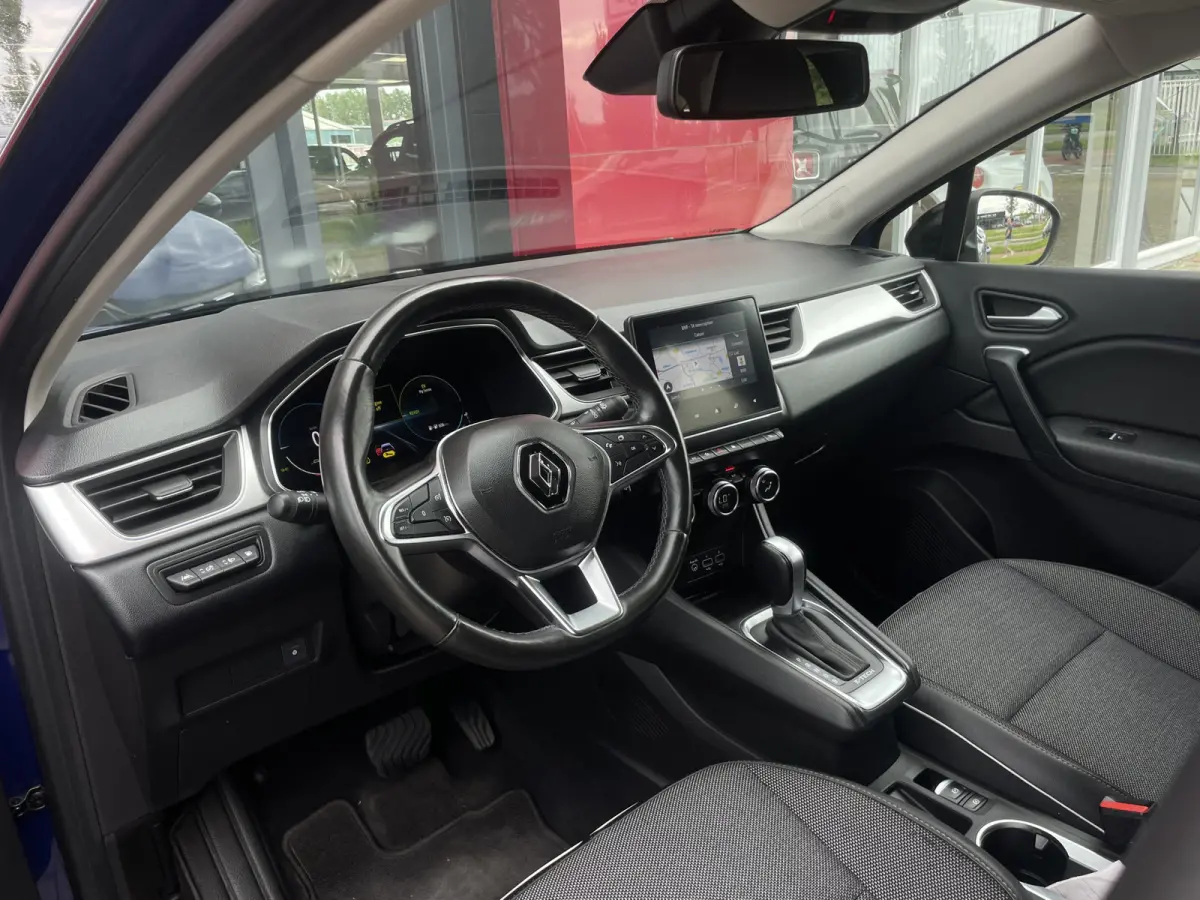 1.6 E-Tech Plug-in Hybrid 160 Intens | Stoelverwarming | Camera |