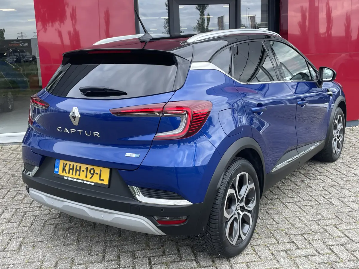 1.6 E-Tech Plug-in Hybrid 160 Intens | Stoelverwarming | Camera |