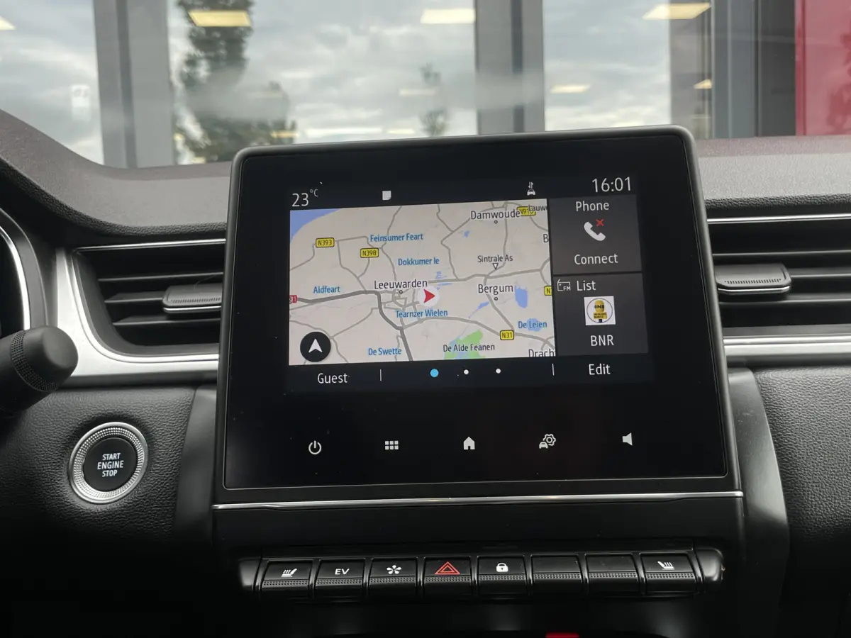1.6 E-Tech Plug-in Hybrid 160 Intens | Stoelverwarming | Camera |