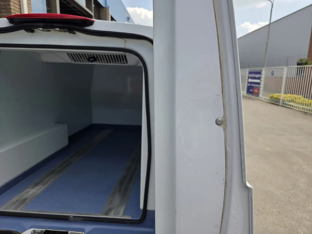 114 CDI KOELWAGEN AUTM. L3 XL Airco Achteruitrijcamera Tempomat 2 Achterdeuren Cruise control
