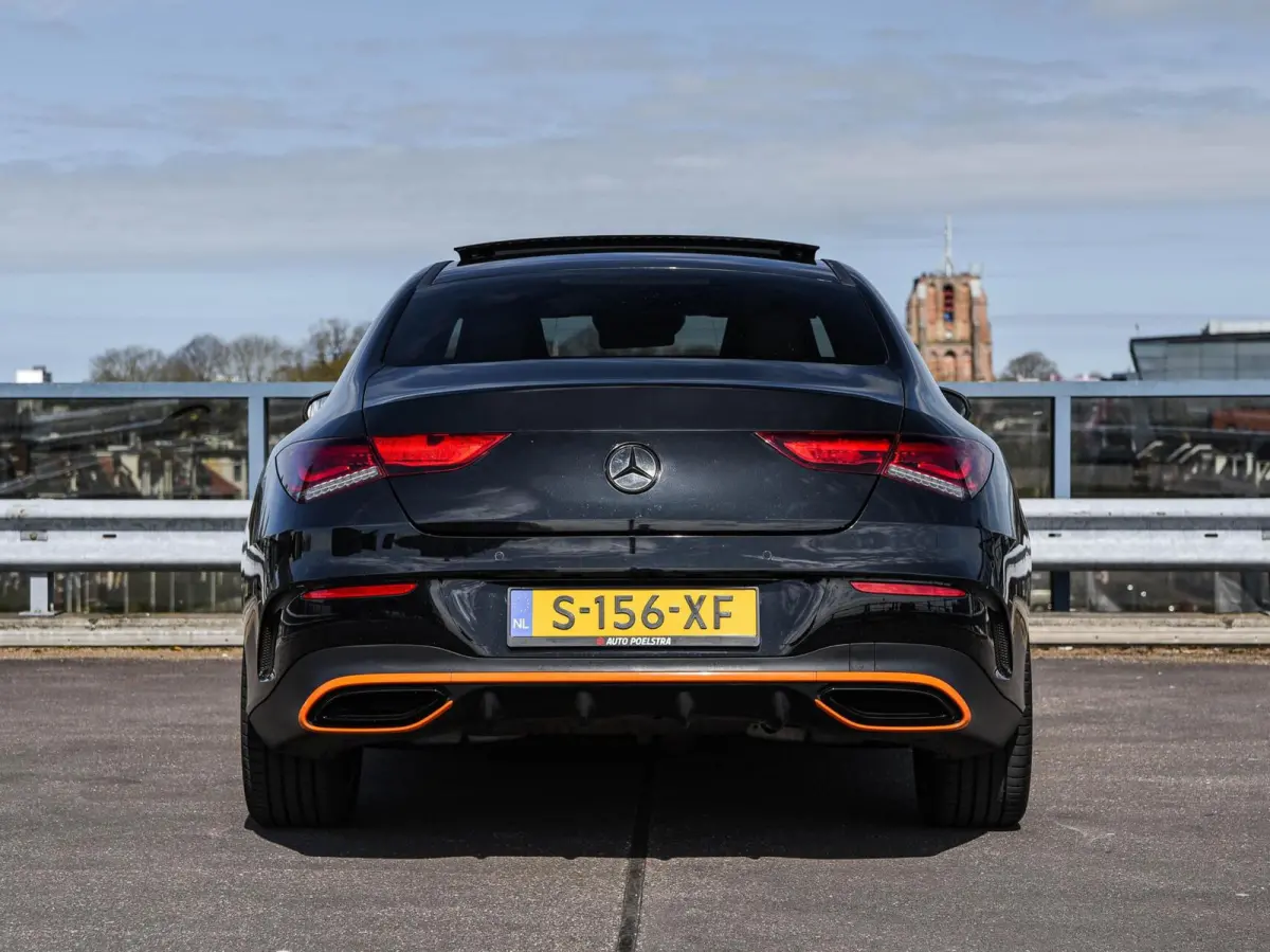 250 4MATIC Premium Plus | Edition 1 AMG | Panoramadak | Distronic | Sfeerverlichting | Multibeam LED | Rondomzicht Camera | Widescreen | Keyless | 19"