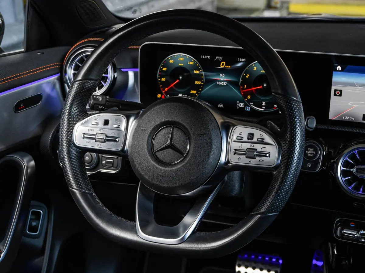 250 4MATIC Premium Plus | Edition 1 AMG | Panoramadak | Distronic | Sfeerverlichting | Multibeam LED | Rondomzicht Camera | Widescreen | Keyless | 19"