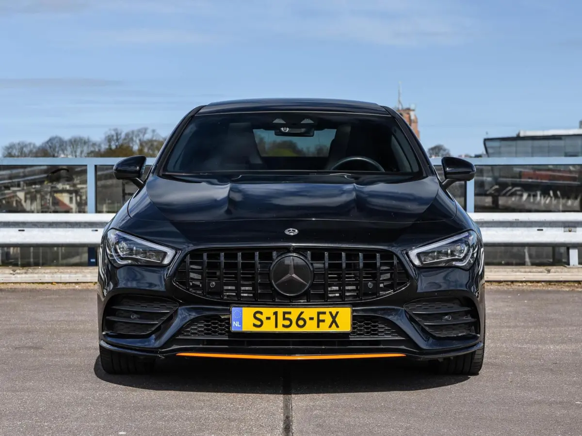 250 4MATIC Premium Plus | Edition 1 AMG | Panoramadak | Distronic | Sfeerverlichting | Multibeam LED | Rondomzicht Camera | Widescreen | Keyless | 19"
