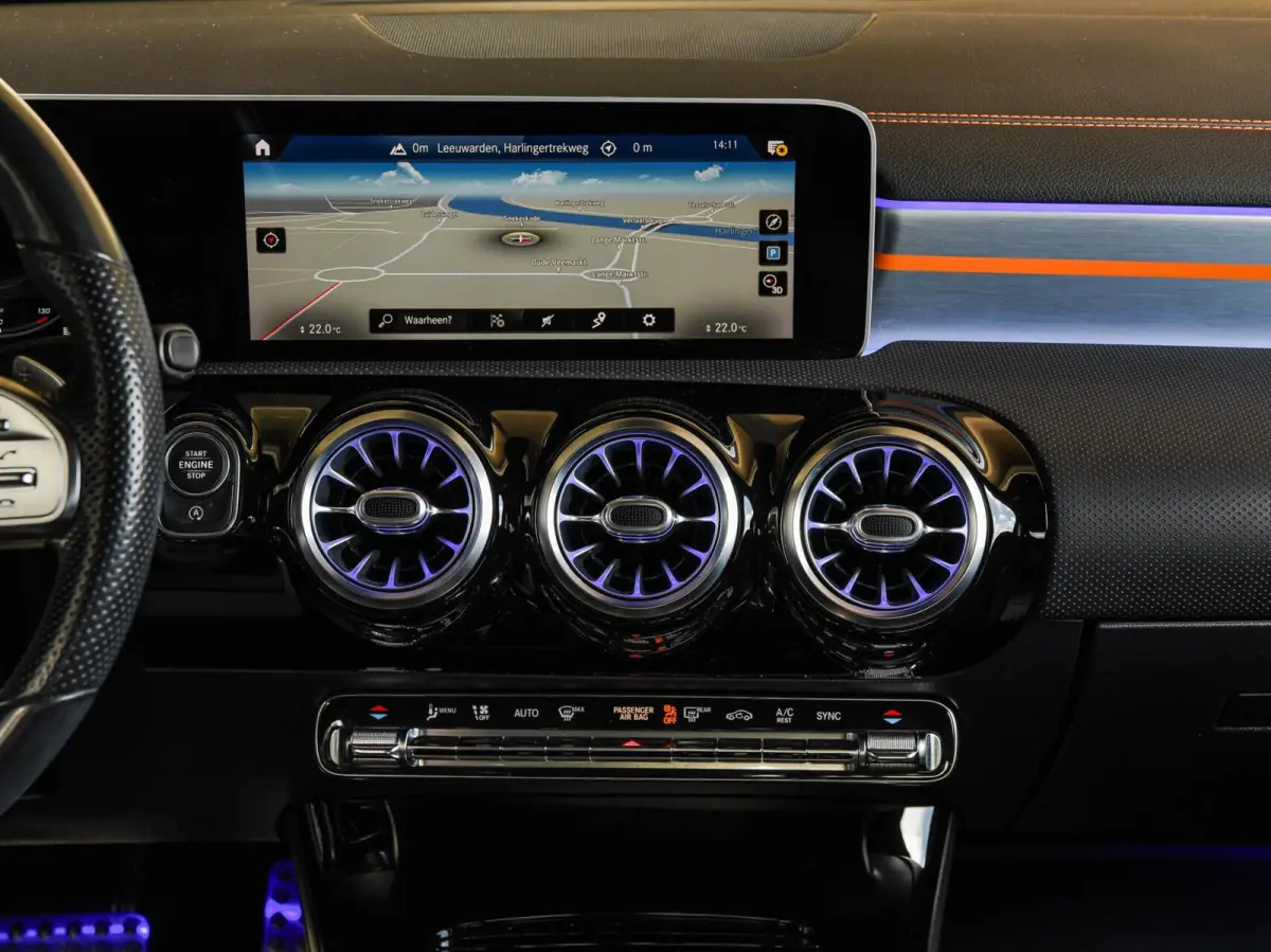 250 4MATIC Premium Plus | Edition 1 AMG | Panoramadak | Distronic | Sfeerverlichting | Multibeam LED | Rondomzicht Camera | Widescreen | Keyless | 19"