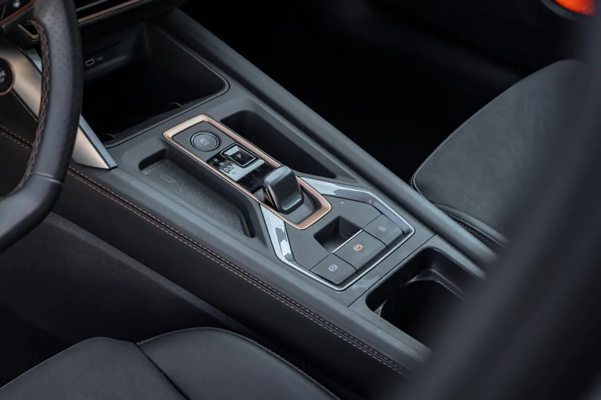 1.5 TSI PHEV e-Hybrid Business | 360 Camera | Sennheiser audio | Cruise adaptief | Stuur+stoel verwarming | Apple Carplay/Android Auto | Sfeerverlichting | Elektrisch verstelb. bestuurdersst