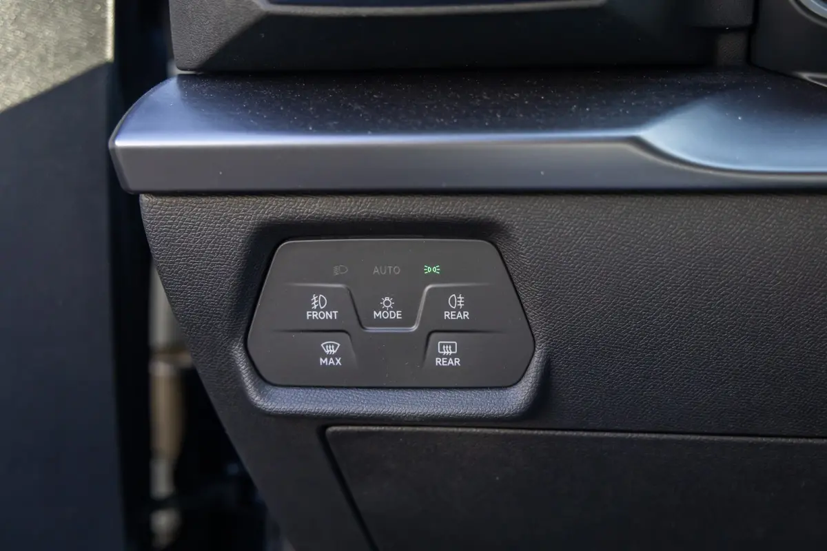 1.5 TSI PHEV e-Hybrid Business | 360 Camera | Sennheiser audio | Cruise adaptief | Stuur+stoel verwarming | Apple Carplay/Android Auto | Sfeerverlichting | Elektrisch verstelb. bestuurdersst