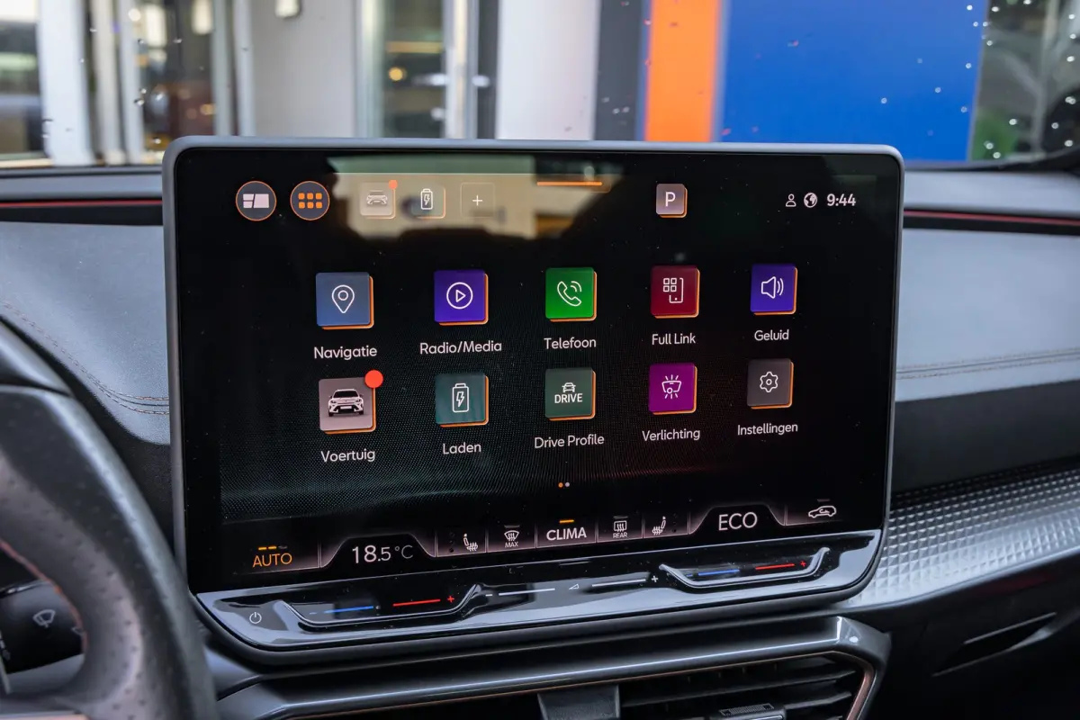 1.5 TSI PHEV e-Hybrid Business | 360 Camera | Sennheiser audio | Cruise adaptief | Stuur+stoel verwarming | Apple Carplay/Android Auto | Sfeerverlichting | Elektrisch verstelb. bestuurdersst