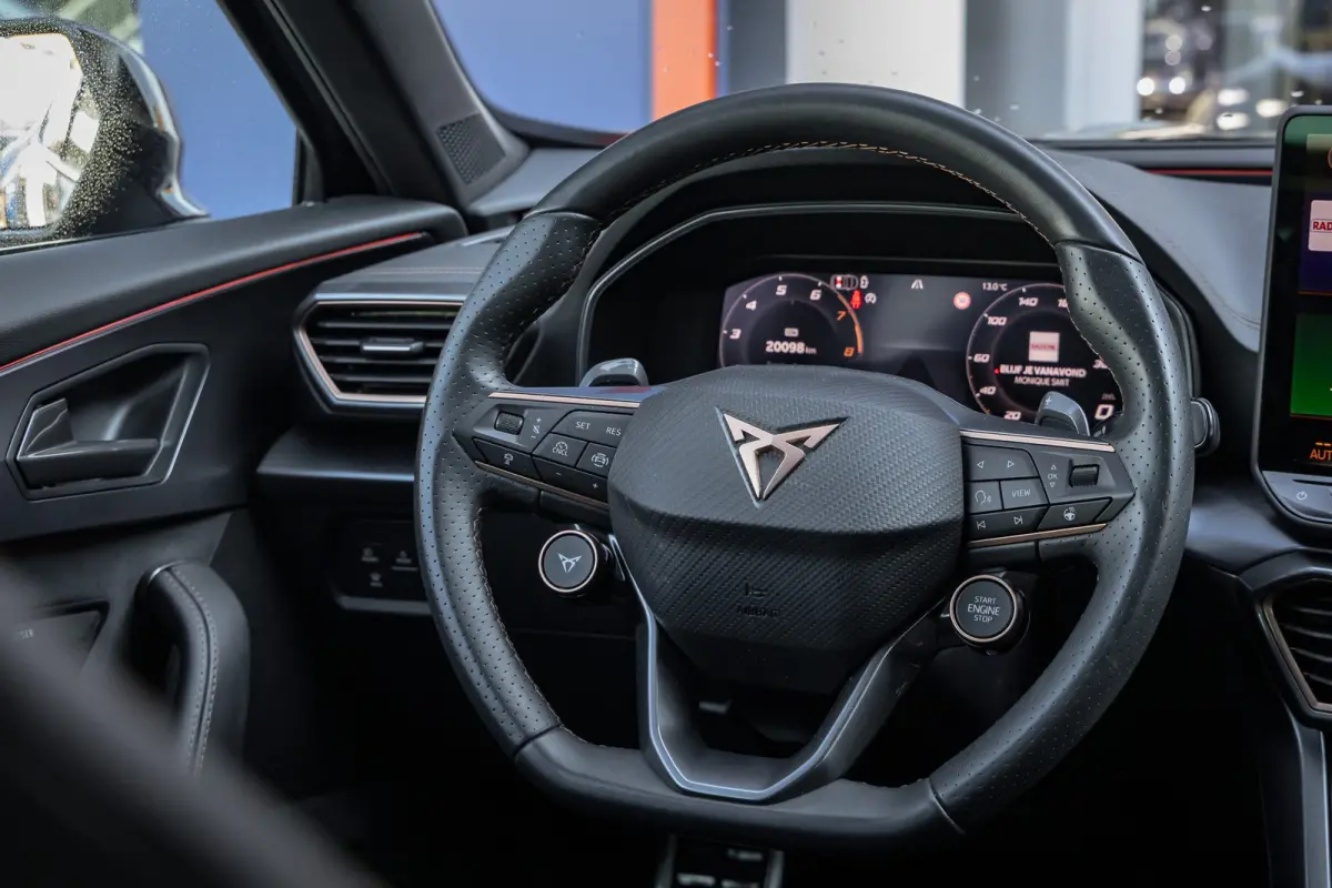 1.5 TSI PHEV e-Hybrid Business | 360 Camera | Sennheiser audio | Cruise adaptief | Stuur+stoel verwarming | Apple Carplay/Android Auto | Sfeerverlichting | Elektrisch verstelb. bestuurdersst