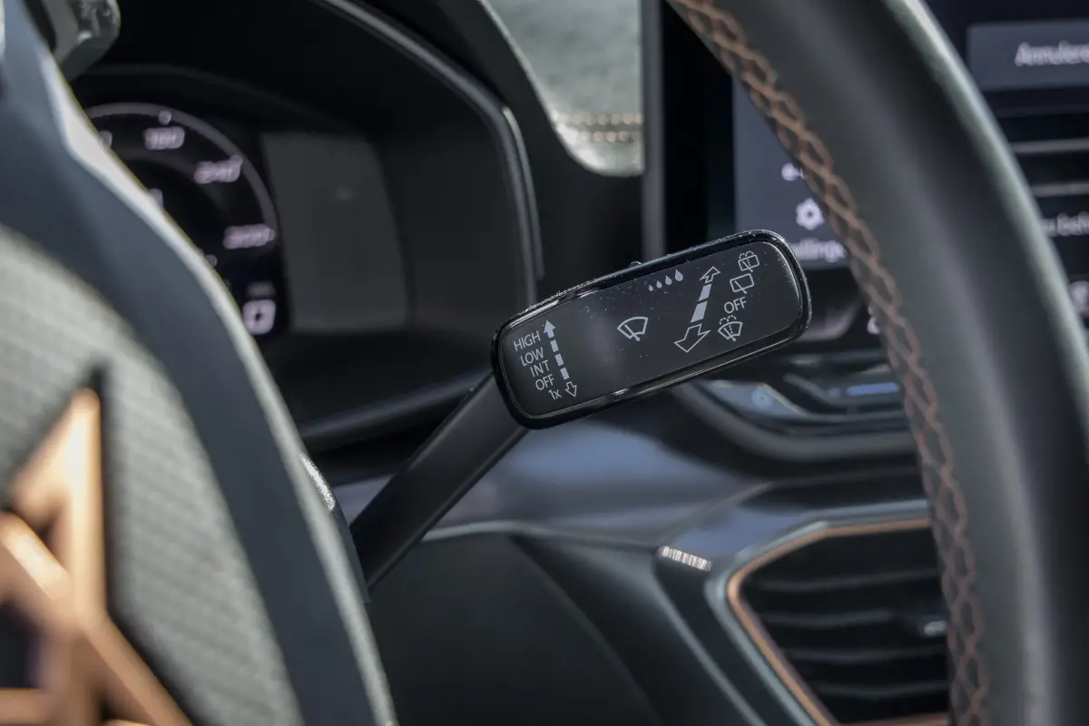 1.5 TSI PHEV e-Hybrid Business | 360 Camera | Sennheiser audio | Cruise adaptief | Stuur+stoel verwarming | Apple Carplay/Android Auto | Sfeerverlichting | Elektrisch verstelb. bestuurdersst