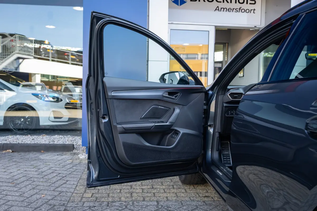 1.5 TSI PHEV e-Hybrid Business | 360 Camera | Sennheiser audio | Cruise adaptief | Stuur+stoel verwarming | Apple Carplay/Android Auto | Sfeerverlichting | Elektrisch verstelb. bestuurdersst