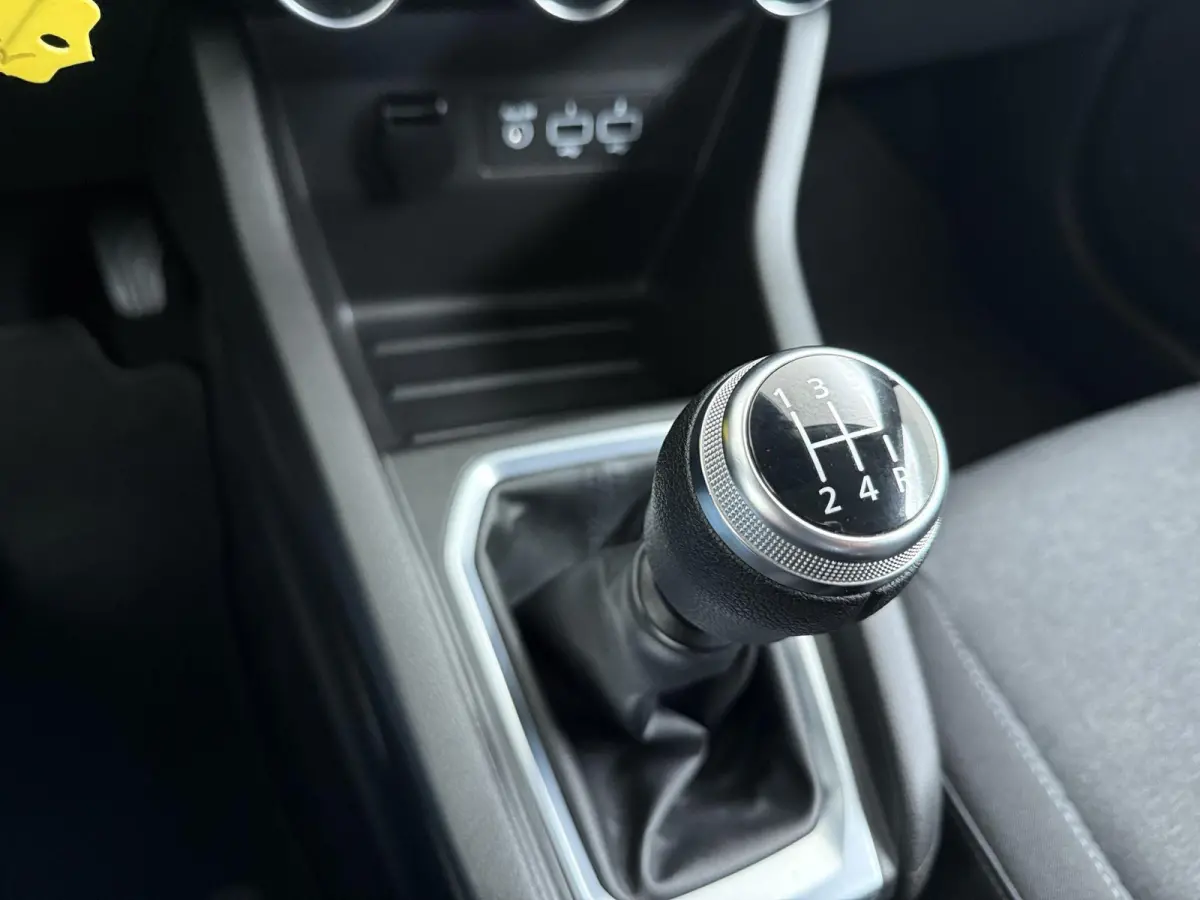 TCe 100 Zen | Trekhaak | Navigatie | Parkeersensoren |