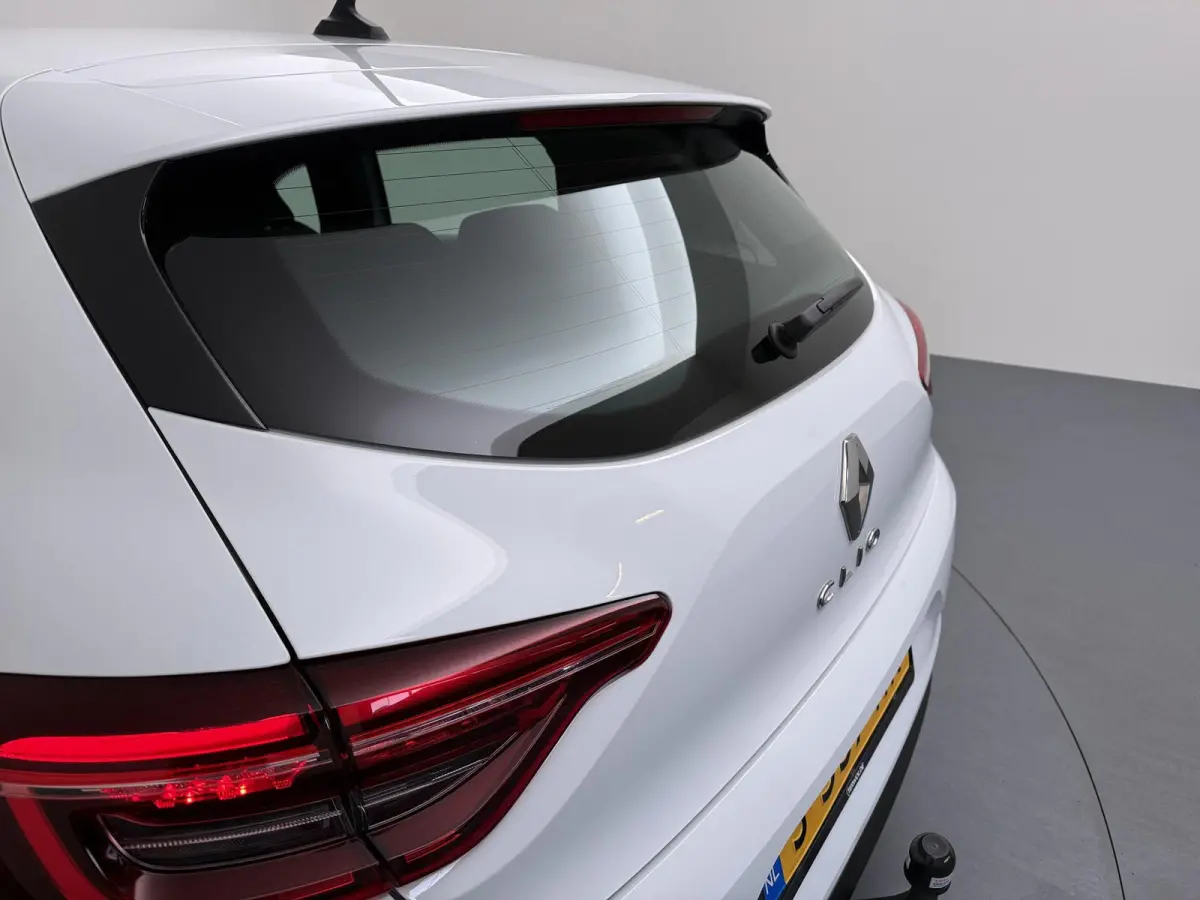 TCe 100 Zen | Trekhaak | Navigatie | Parkeersensoren |