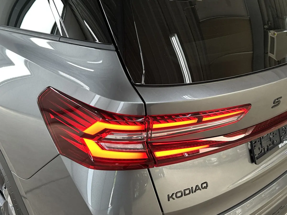 1.5 TSI PHEV Sportline | Trekhaak | Canton | Comfort-pack | Dynamic-pack