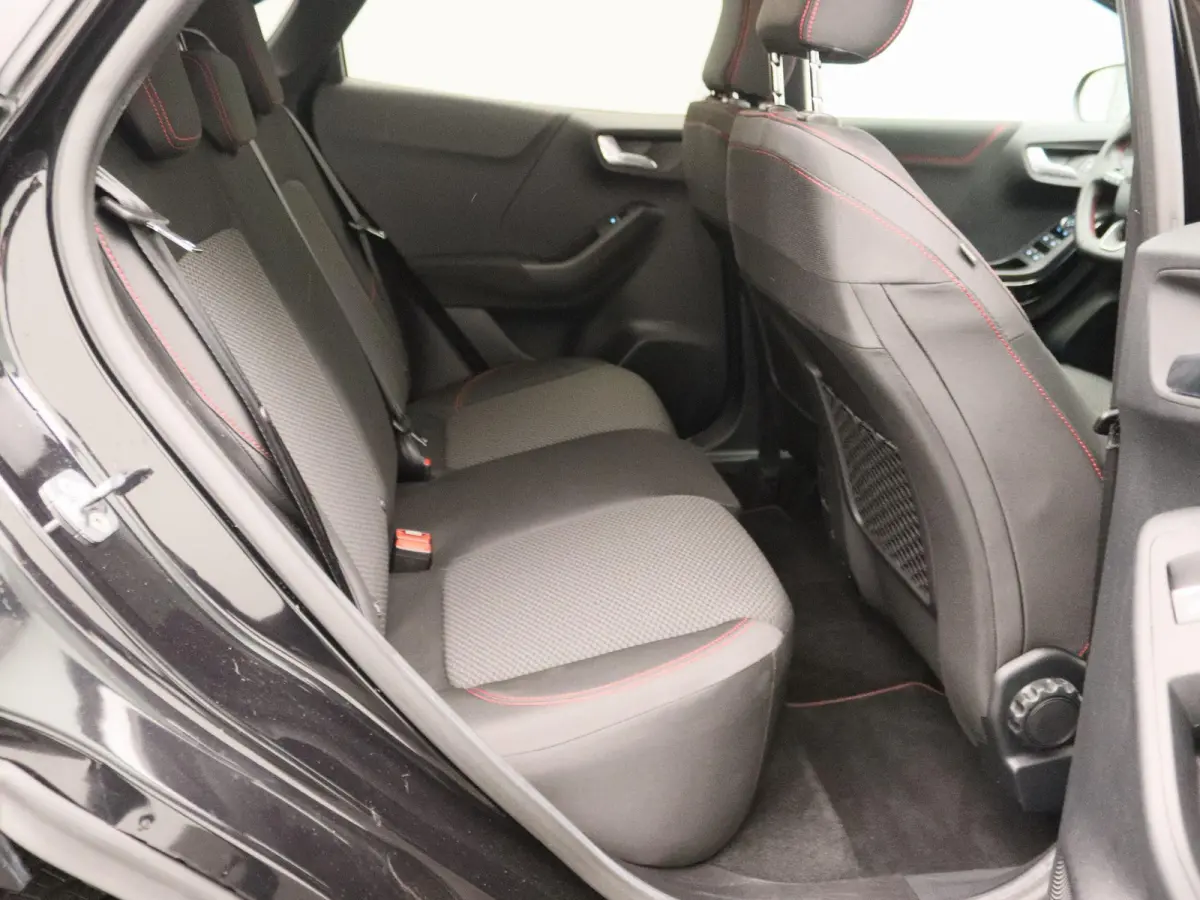 1.0 EcoBoost ST-Line | Winterpack | Navi | Cruise Control |