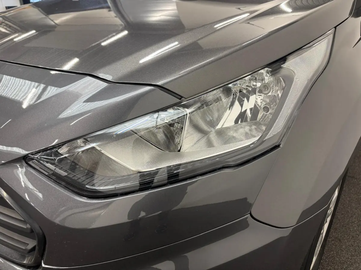 1.5 EcoBlue L2 Trend Airco Navigatie Parkeersensoren Camera Cruise Control Lichtmetalen velgen 3 Zits