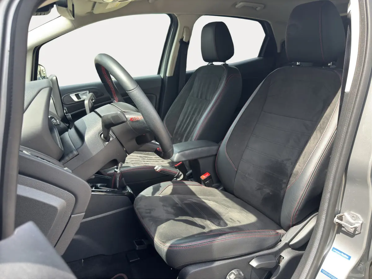 1.0 EcoBoost ST-Line | Verwarmde stoelen en stuur | Premium audio | Alcantara\leer | Apple carplay\Android Auto |