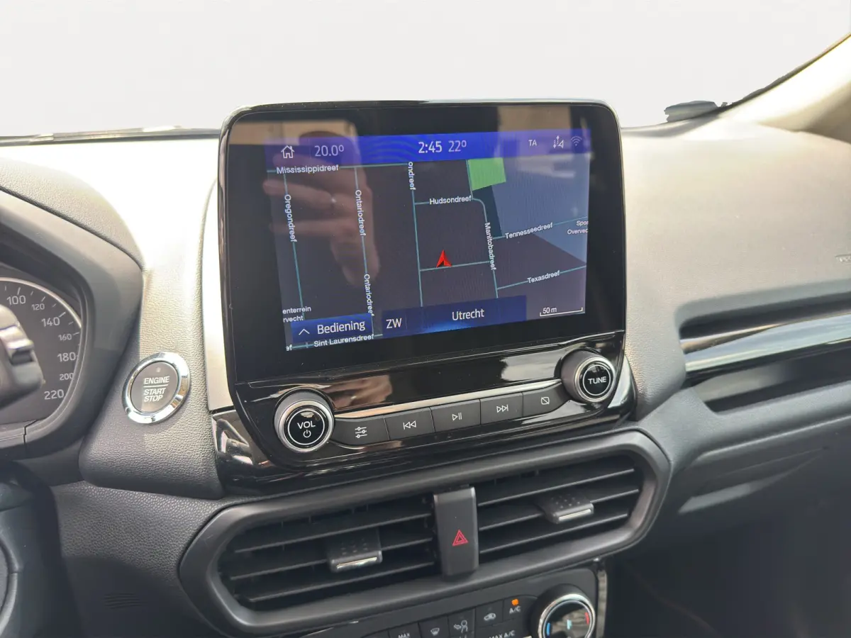 1.0 EcoBoost ST-Line | Verwarmde stoelen en stuur | Premium audio | Alcantara\leer | Apple carplay\Android Auto |