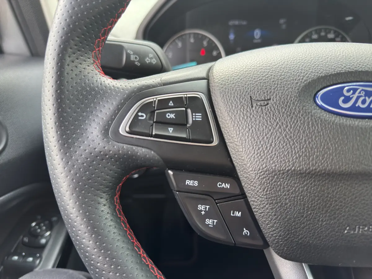 1.0 EcoBoost ST-Line | Verwarmde stoelen en stuur | Premium audio | Alcantara\leer | Apple carplay\Android Auto |