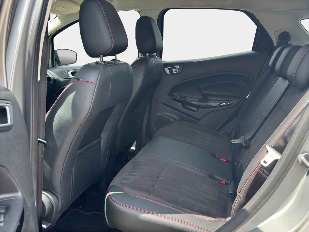 1.0 EcoBoost ST-Line | Verwarmde stoelen en stuur | Premium audio | Alcantara\leer | Apple carplay\Android Auto |