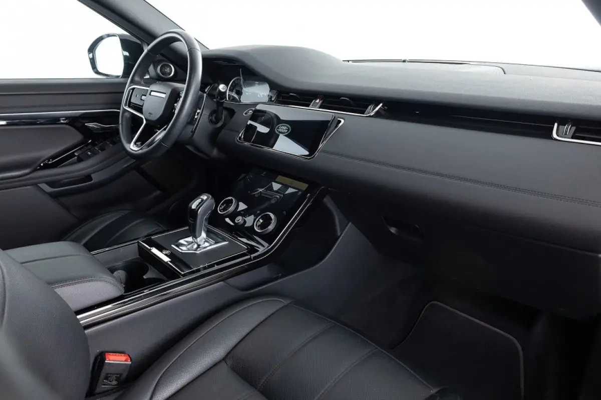 P300e R-Dynamic SE Automaat | Full LED | LEDER | EL. Stoel | PHEV