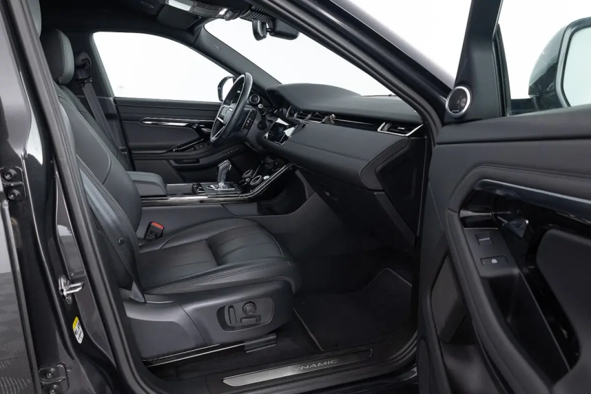 P300e R-Dynamic SE Automaat | Full LED | LEDER | EL. Stoel | PHEV