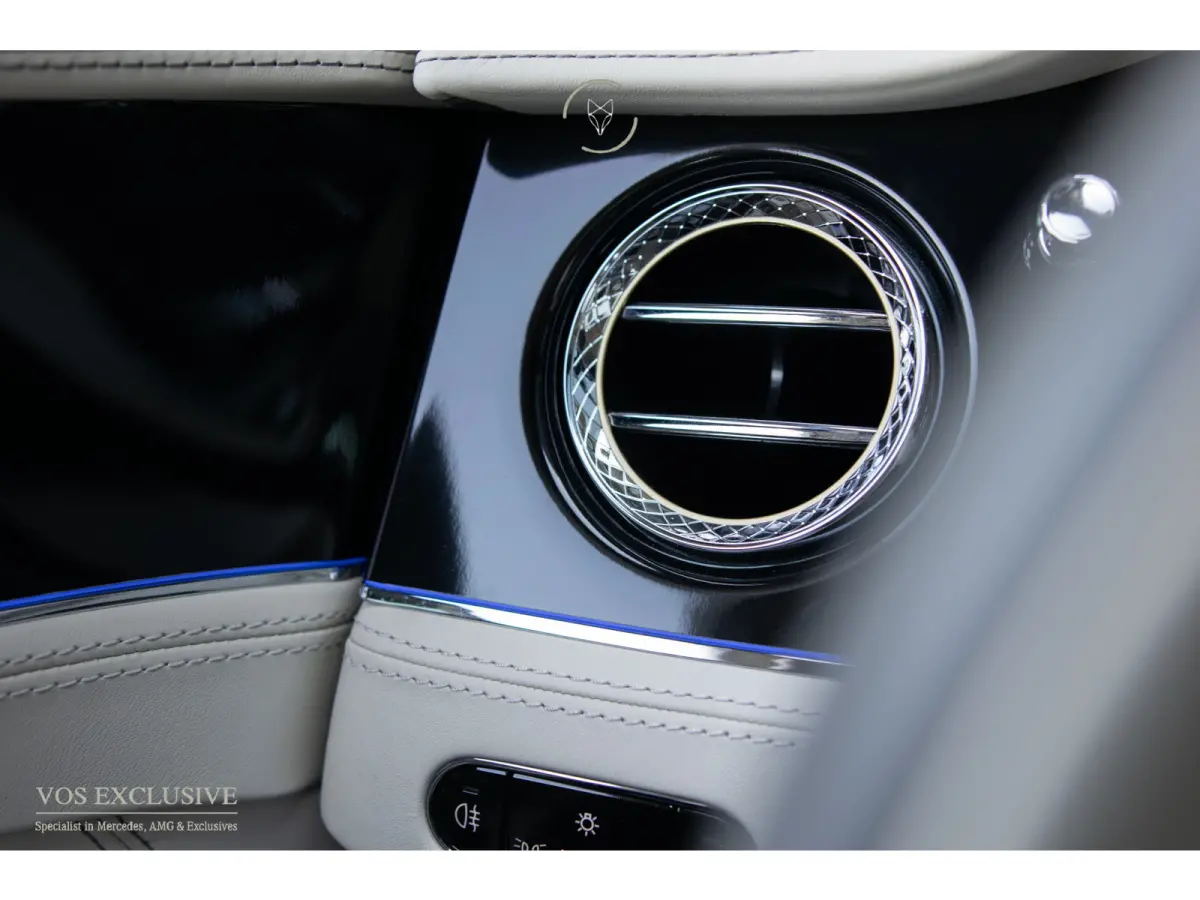 4.0 V8 Mulliner|Naim|Touring Specification|Dynamic Ride|Blackline|Softclose|Massage|Keyless|22''|ACC|360°|HUD