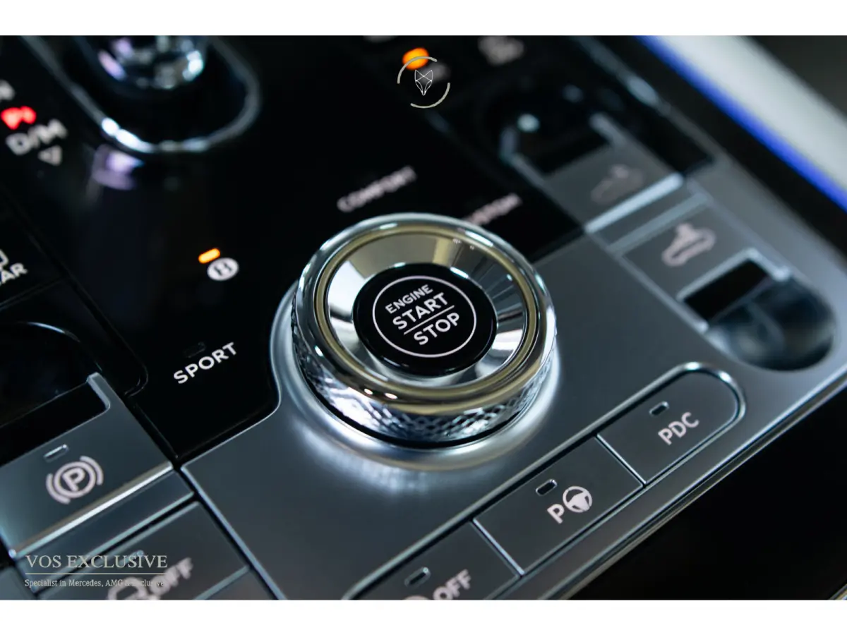4.0 V8 Mulliner|Naim|Touring Specification|Dynamic Ride|Blackline|Softclose|Massage|Keyless|22''|ACC|360°|HUD