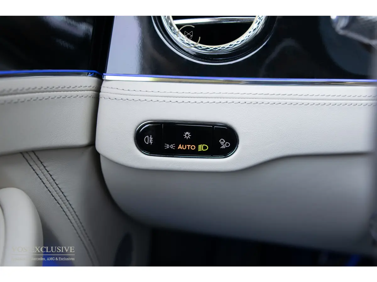 4.0 V8 Mulliner|Naim|Touring Specification|Dynamic Ride|Blackline|Softclose|Massage|Keyless|22''|ACC|360°|HUD