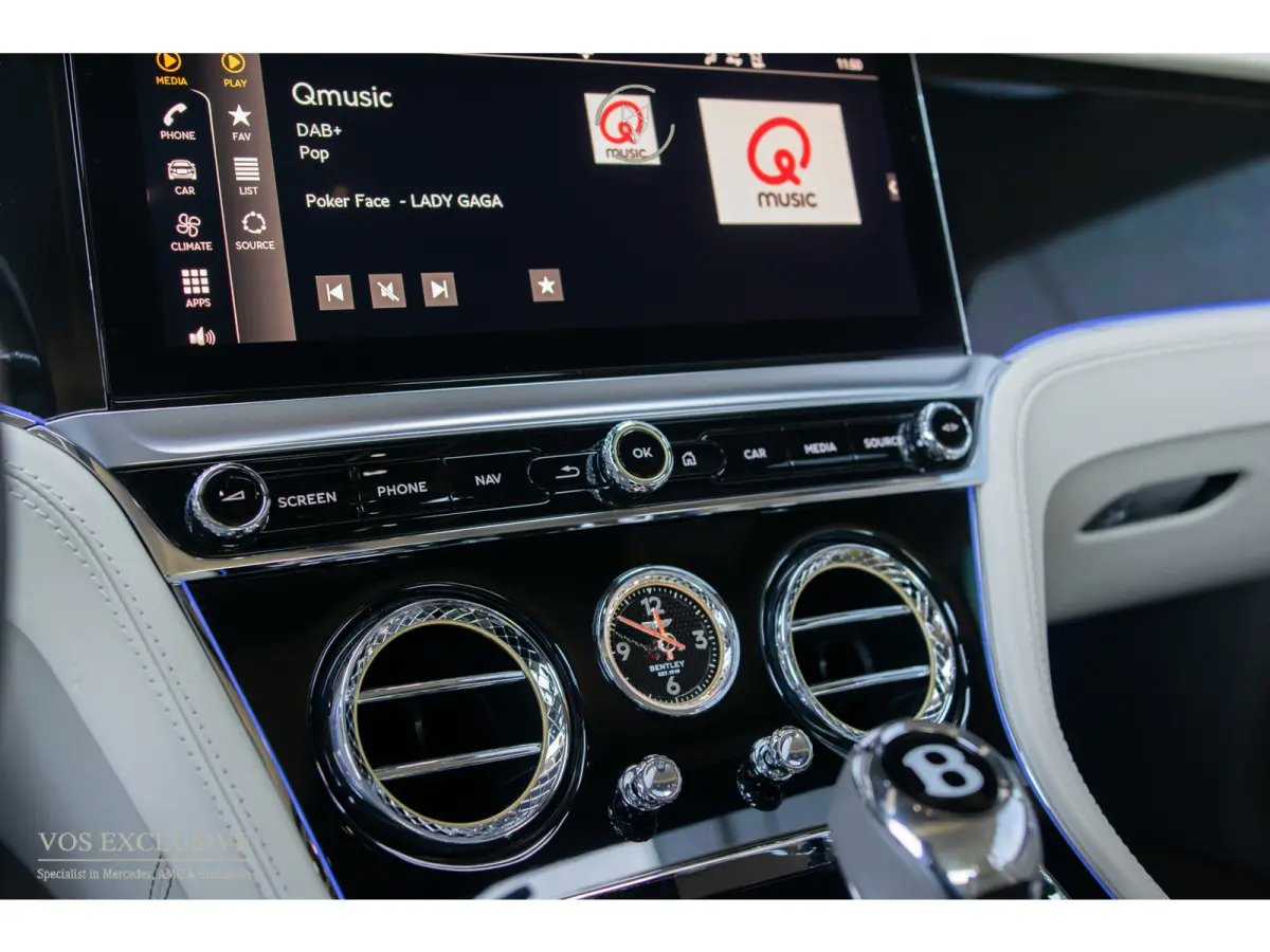 4.0 V8 Mulliner|Naim|Touring Specification|Dynamic Ride|Blackline|Softclose|Massage|Keyless|22''|ACC|360°|HUD