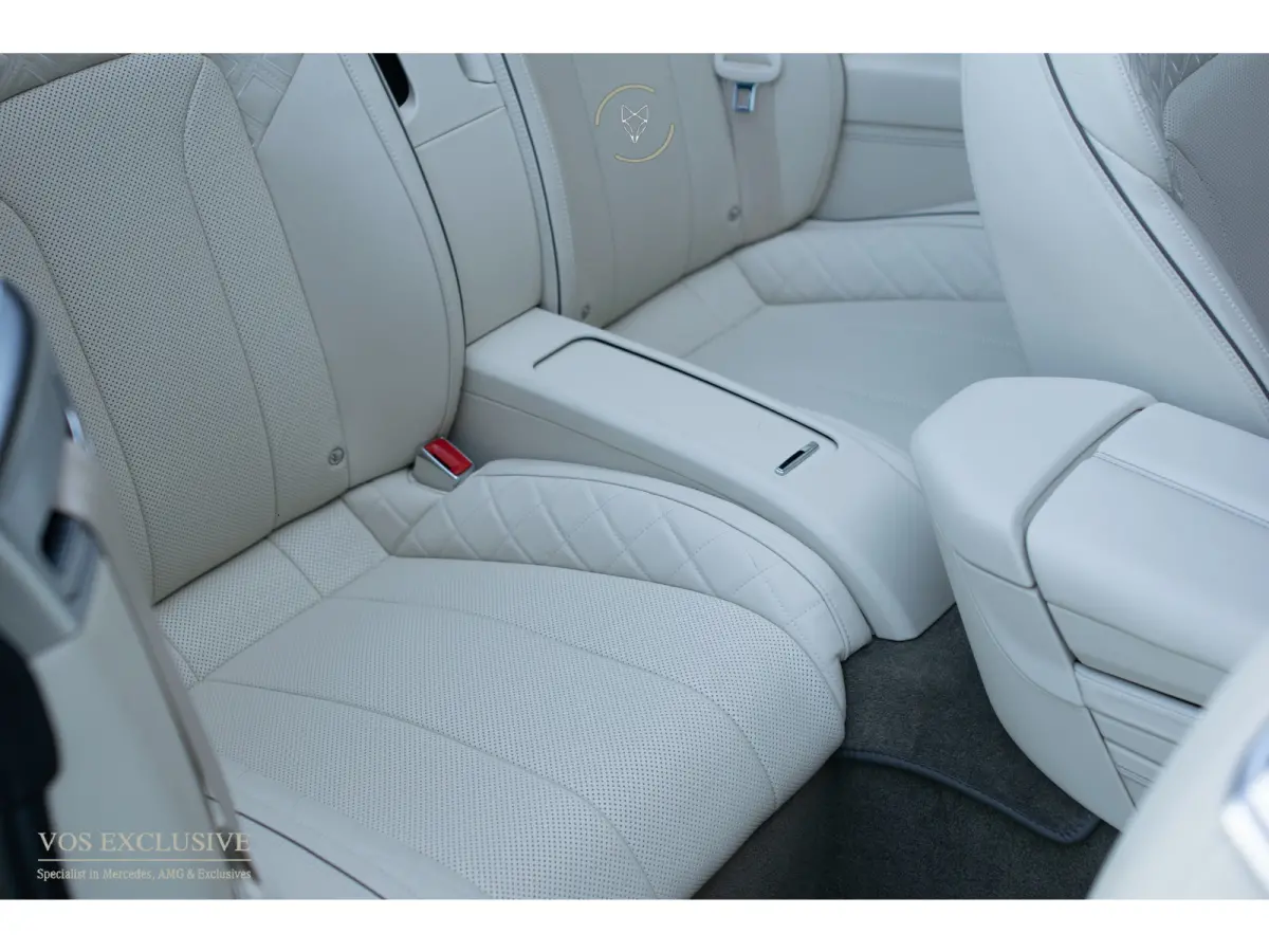 4.0 V8 Mulliner|Naim|Touring Specification|Dynamic Ride|Blackline|Softclose|Massage|Keyless|22''|ACC|360°|HUD