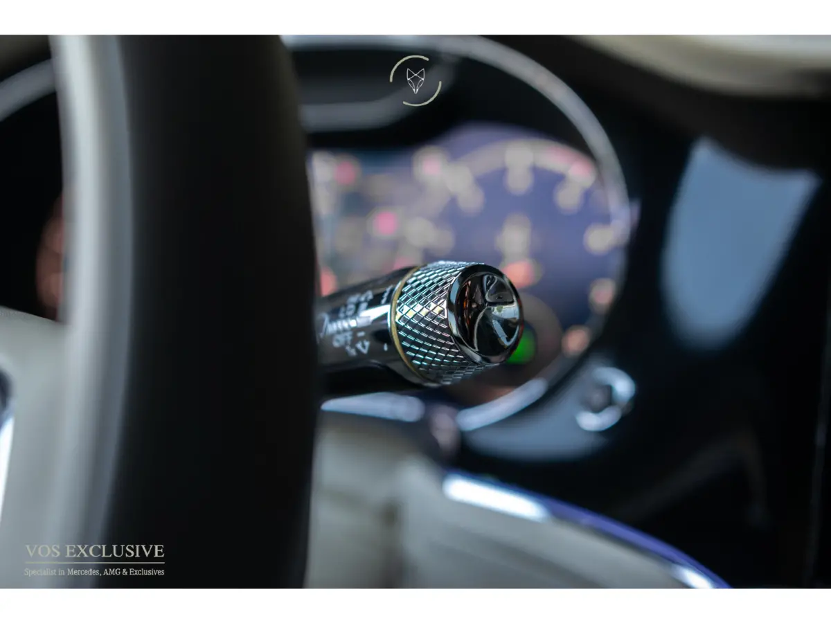 4.0 V8 Mulliner|Naim|Touring Specification|Dynamic Ride|Blackline|Softclose|Massage|Keyless|22''|ACC|360°|HUD