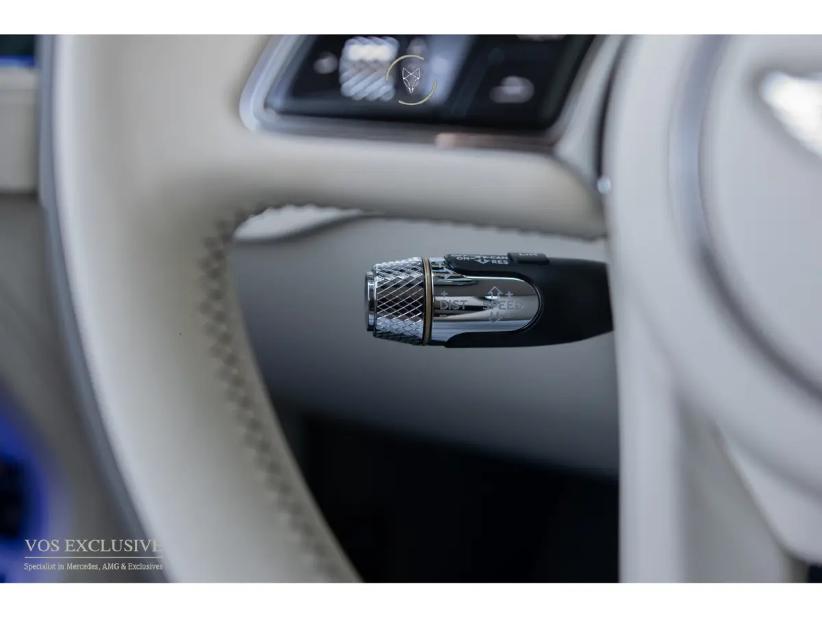 4.0 V8 Mulliner|Naim|Touring Specification|Dynamic Ride|Blackline|Softclose|Massage|Keyless|22''|ACC|360°|HUD