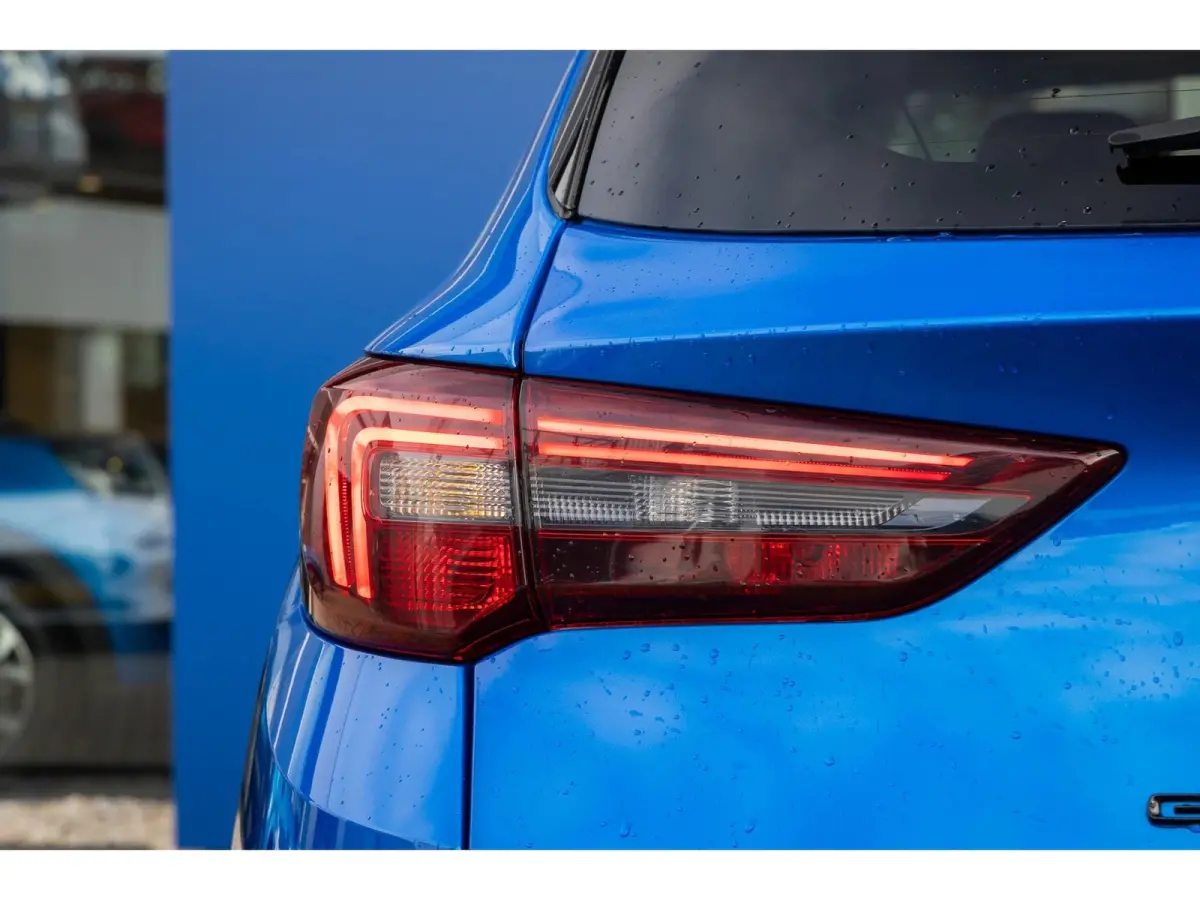 1.6 Turbo Plug-In Hybrid Ultimate | Trekhaak | Matrix LED | Nachtzicht | 360 Camera | Stoel ventilatie | Cruise adaptief | Full optie! | Apple Carplay/Android Auto|telefoonintegratie premium