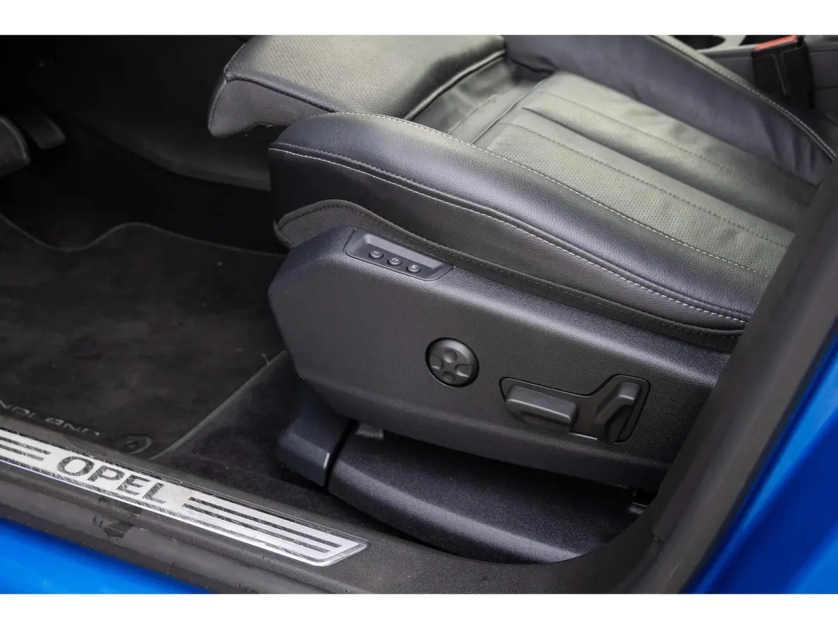 1.6 Turbo Plug-In Hybrid Ultimate | Trekhaak | Matrix LED | Nachtzicht | 360 Camera | Stoel ventilatie | Cruise adaptief | Full optie! | Apple Carplay/Android Auto|telefoonintegratie premium