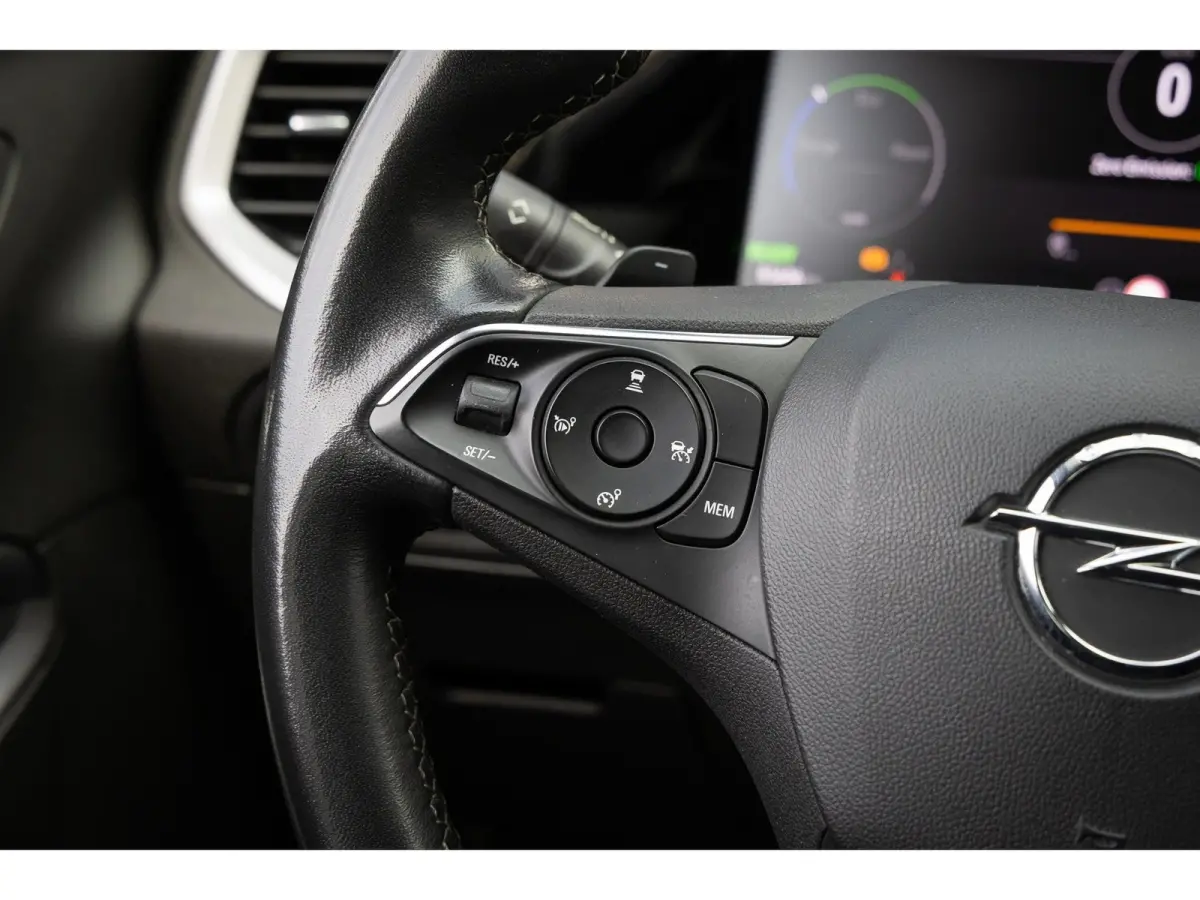 1.6 Turbo Plug-In Hybrid Ultimate | Trekhaak | Matrix LED | Nachtzicht | 360 Camera | Stoel ventilatie | Cruise adaptief | Full optie! | Apple Carplay/Android Auto|telefoonintegratie premium