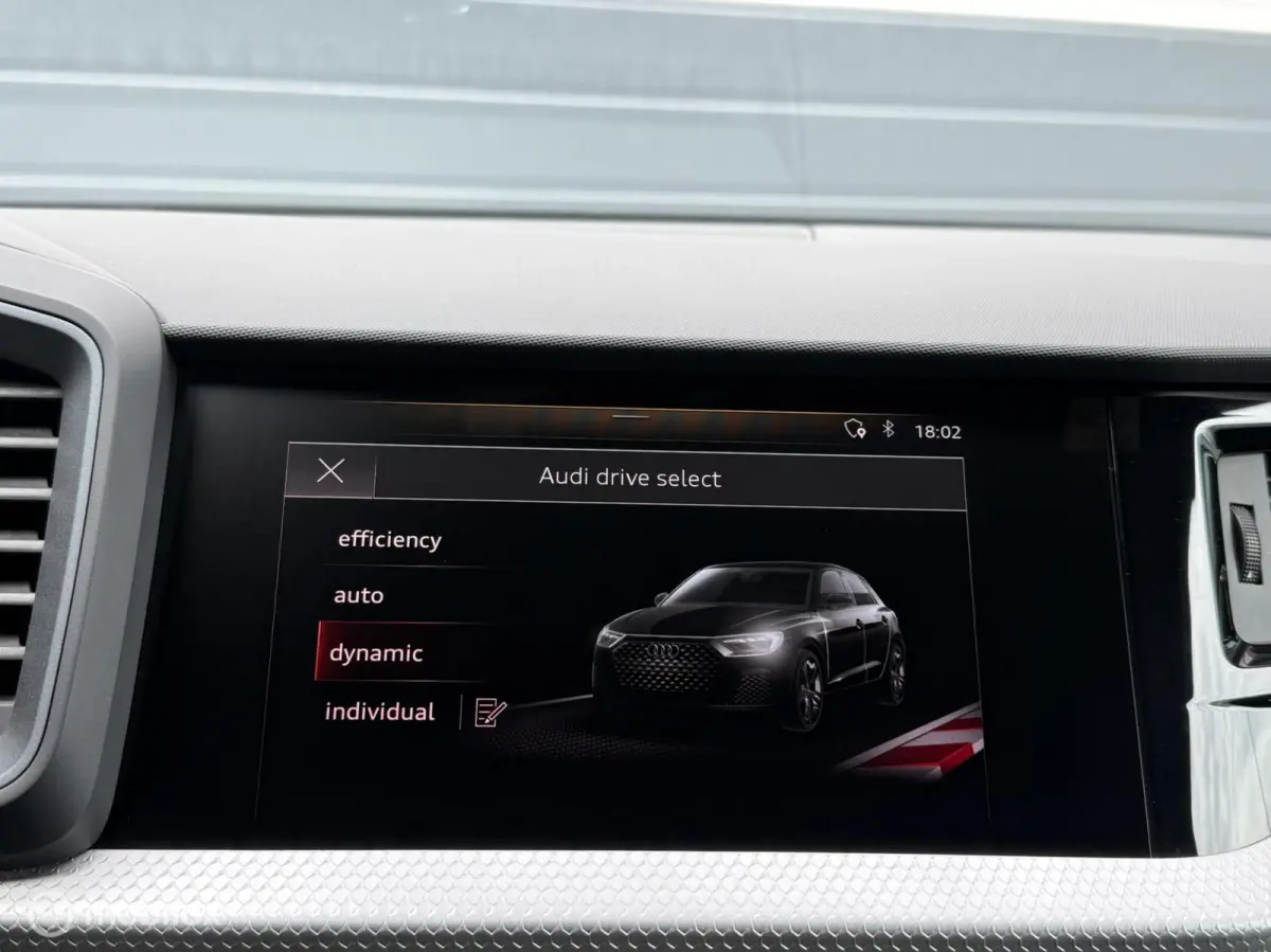 30 TFSI S Line Carplay Climate Cruise LED PDC