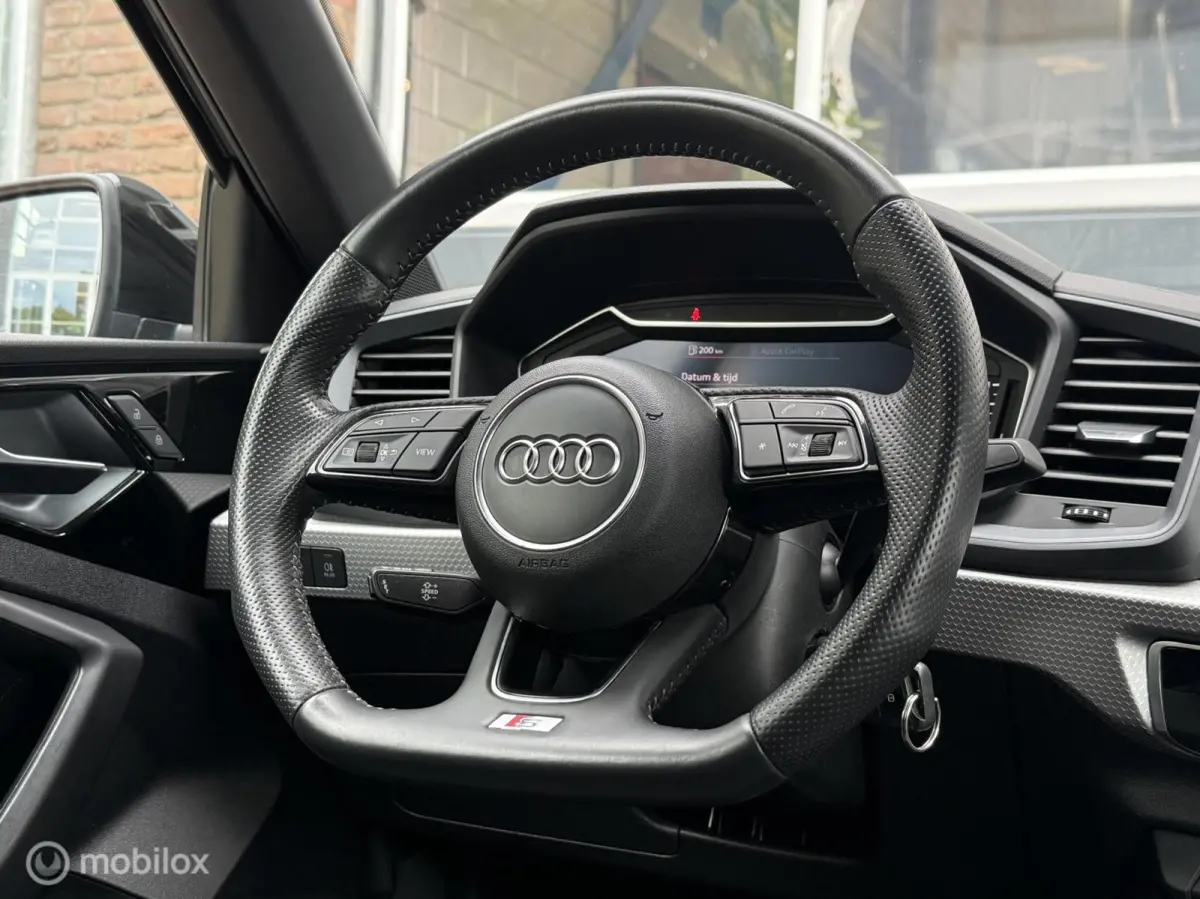 30 TFSI S Line Carplay Climate Cruise LED PDC