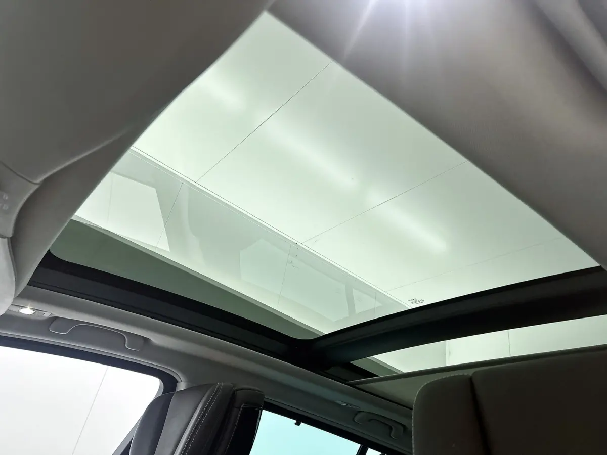 1.6 TCe Initiale Paris 5p. | 1e EIGENAAR | DEALER ONDERHOUDEN | ADAPTIVE CRUISE | CAMERA | HEAD-UP | PANORAMADAK | TREKHAAK AFN. | BOSE | ELEKTR. STOELEN | ELEKTR. ACHTERKLEP | FULL OPTION