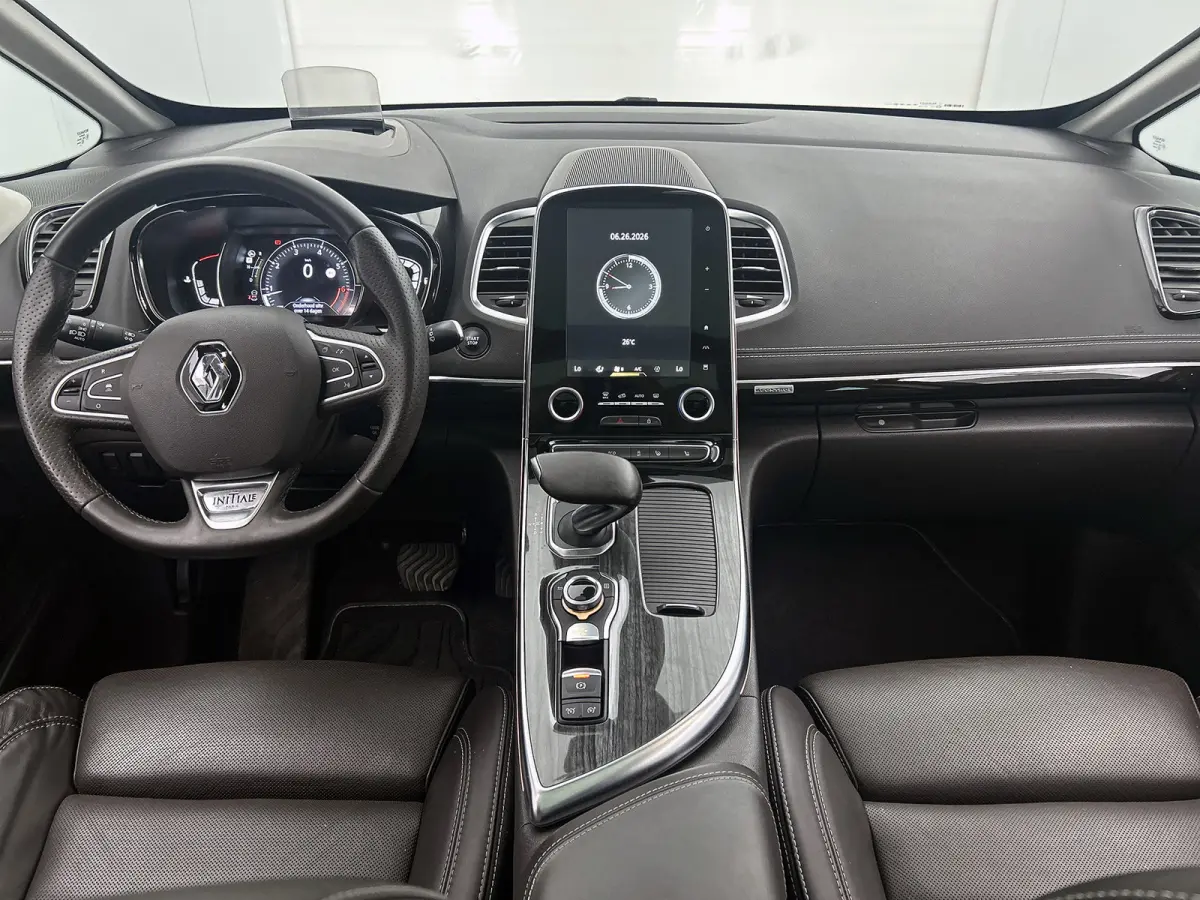 1.6 TCe Initiale Paris 5p. | 1e EIGENAAR | DEALER ONDERHOUDEN | ADAPTIVE CRUISE | CAMERA | HEAD-UP | PANORAMADAK | TREKHAAK AFN. | BOSE | ELEKTR. STOELEN | ELEKTR. ACHTERKLEP | FULL OPTION