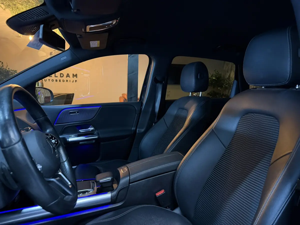 180 Business Solution|Matrix LED|MBUX|Virtual Cockpit|Half Leder|StoelVW|Elek. Achterklep|CarPlay|Rijklaar