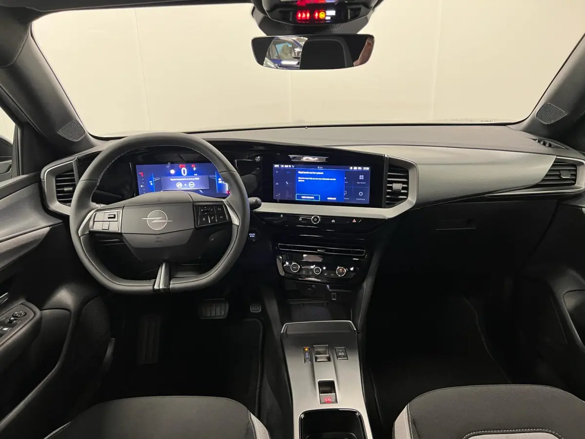 1.2 T / 130PK / AUTOMAAT / EDITION / NW.MODEL /