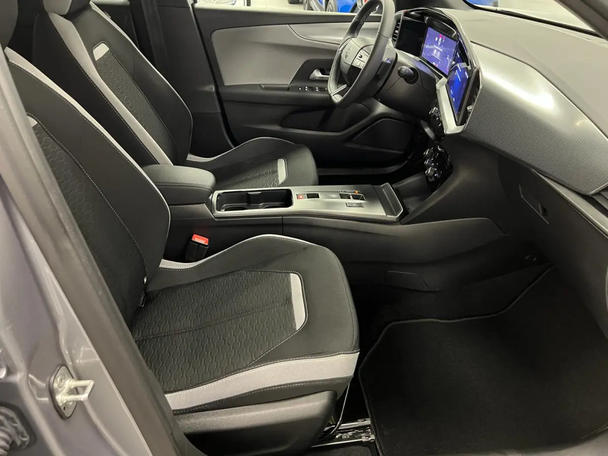 1.2 T / 130PK / AUTOMAAT / EDITION / NW.MODEL /